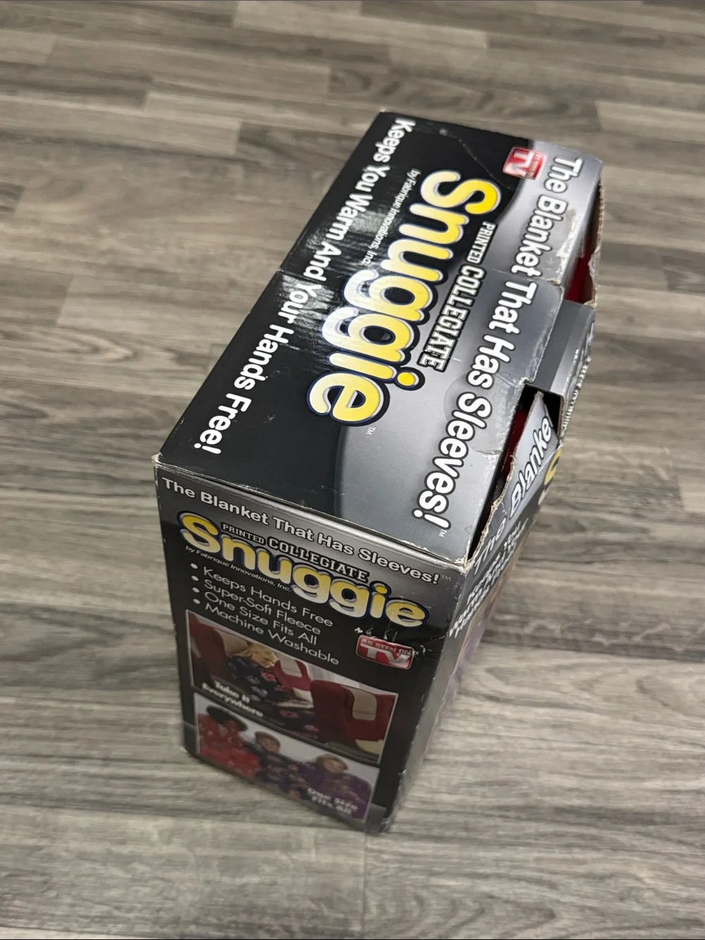 Alabama Printed Collegiate Snuggie with sleeves new in the original box